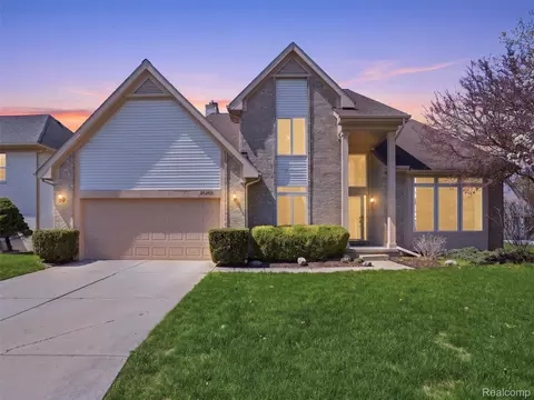 29435 Chelsea Xing, Farmington Hills, MI 48331