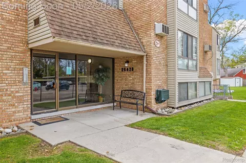 28428 W 8 Mile Rd #C7, Farmington Hills, MI 48336