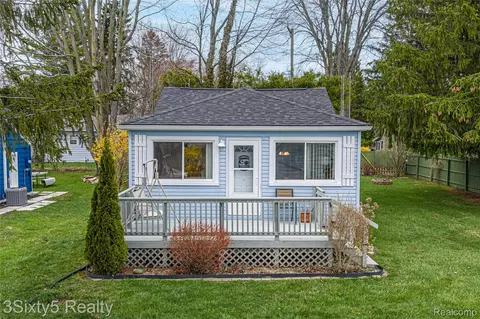 7523 Beechwood, Worth, MI 48450
