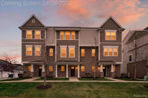 2500 Normandy Rd #2, Royal Oak, MI 48073