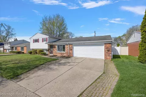 14411 Harrison St, Livonia, MI 48154