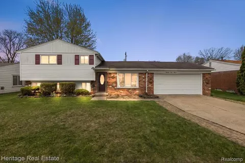 14411 Harrison St, Livonia, MI 48154