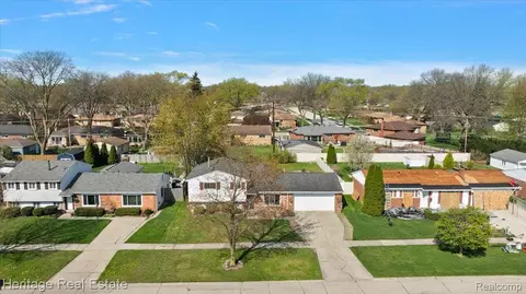 14411 Harrison St, Livonia, MI 48154
