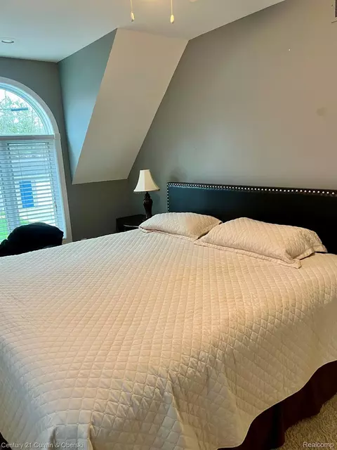 Bedroom - 8065 S Portage Rd, Jackson, MI 49201 photo 1 of 5