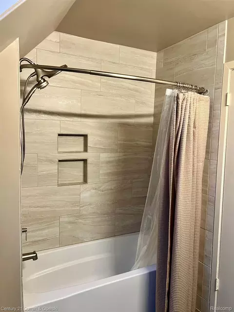 Bath - 8065 S Portage Rd, Jackson, MI 49201 photo 2 of 5