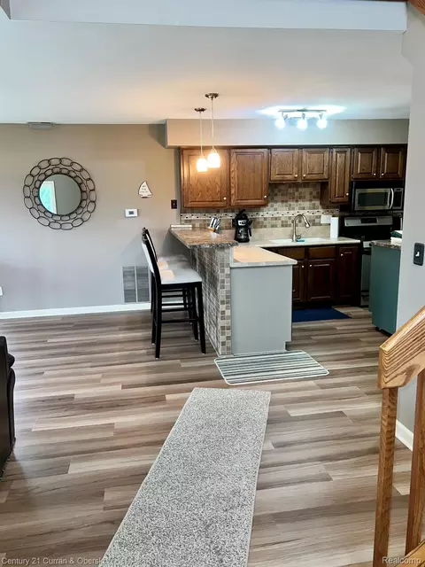 Kitchen - 8065 S Portage Rd, Jackson, MI 49201 photo 1 of 4