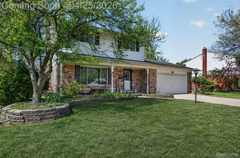 16775 Wayne Rd, Livonia, MI 48154