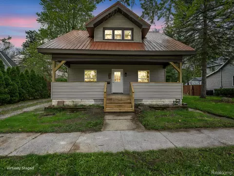 426 S East St, Morenci, MI 49256