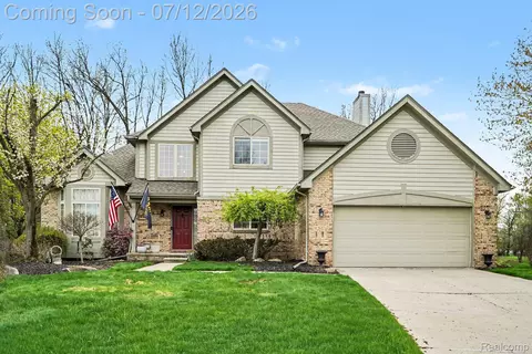 23939 Stony Creek Dr, Farmington Hills, MI 48336