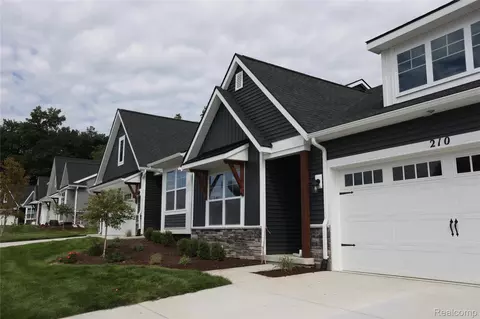 210 Canyon Creek Ct #2, Marion, MI 48843