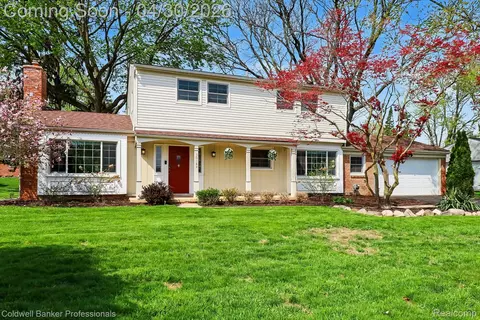 30184 Fiddlers Grn, Farmington Hills, MI 48334