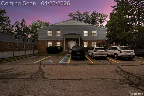 503 E University Dr, Rochester, MI 48307