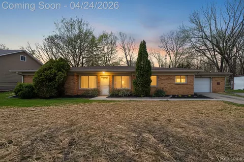 3165 Mac Ave, Flint, MI 48506