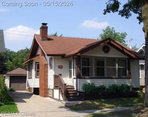 700 S Pleasant Street St, Royal Oak, MI 48067