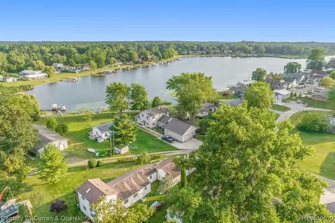 View/Area - 504 Olcott Lake Dr, Jackson, MI 49201 photo 1 of 8