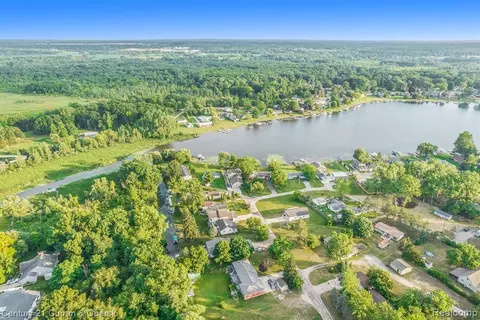 View/Area - 504 Olcott Lake Dr, Jackson, MI 49201 photo 4 of 8