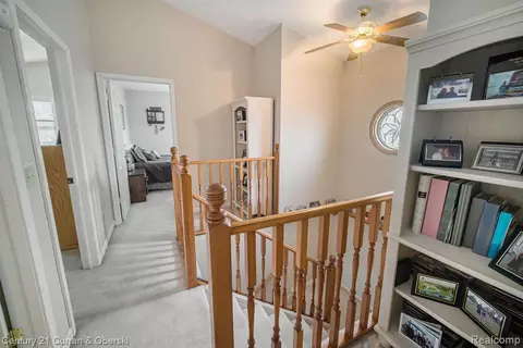 Entry Way - 504 Olcott Lake Dr, Jackson, MI 49201 photo 2 of 2