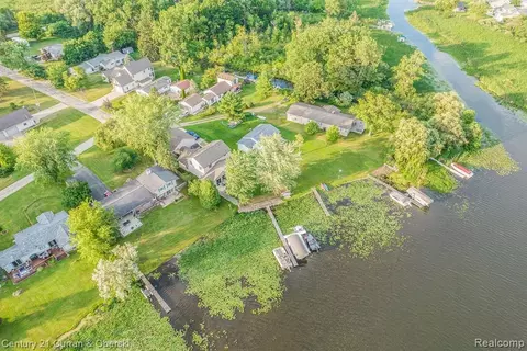 View/Area - 504 Olcott Lake Dr, Jackson, MI 49201 photo 7 of 8