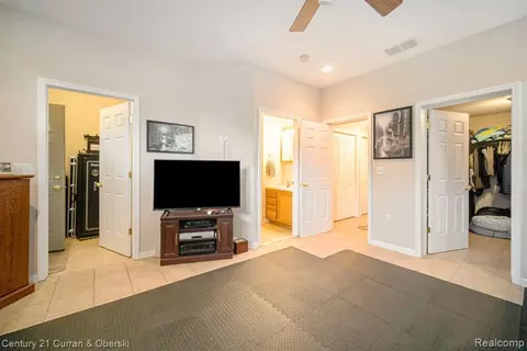 Other - 504 Olcott Lake Dr, Jackson, MI 49201 photo 7 of 11