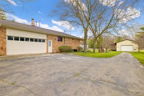 Exterior - 4425 Bethuy Rd, Casco, MI 48064 photo 6 of 15