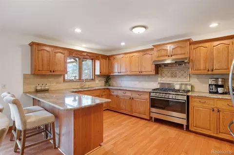 Kitchen - 4425 Bethuy Rd, Casco, MI 48064 photo 2 of 7