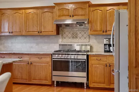 Kitchen - 4425 Bethuy Rd, Casco, MI 48064 photo 5 of 7