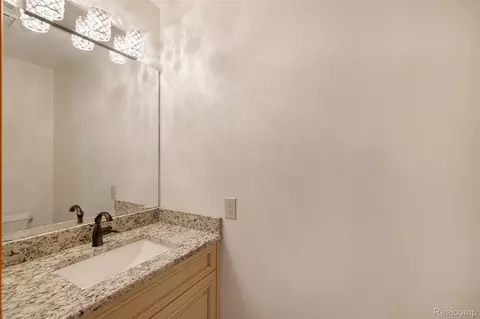 Bath - 4425 Bethuy Rd, Casco, MI 48064 photo 1 of 4
