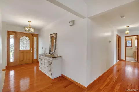 Entry Way - 4425 Bethuy Rd, Casco, MI 48064 photo 2 of 2