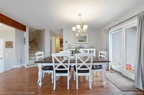 Dining - 7151 Bayview Rd, Jackson, MI 49201 photo 1 of 2