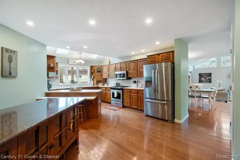 Kitchen - 7151 Bayview Rd, Jackson, MI 49201 photo 1 of 4