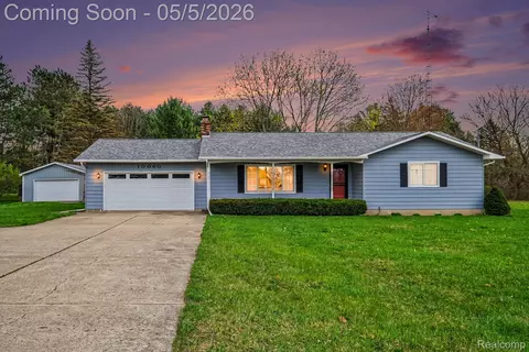 10060 N Linden Rd, Vienna, MI 48420