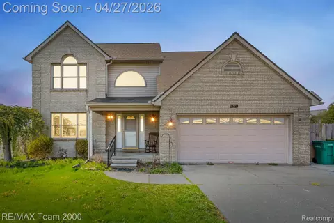 18377 Huron River Dr, Brownstown, MI 48173