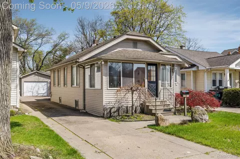 513 Baldwin Ave, Royal Oak, MI 48067