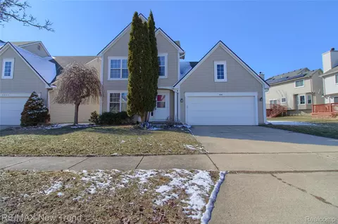 3241 Buckhorn Ct, Ann Arbor, MI 48105