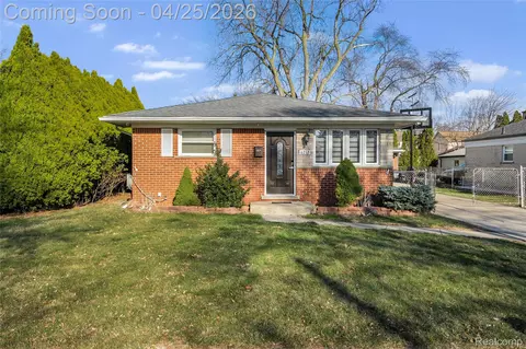 6212 N Evangeline St, Dearborn Heights, MI 48127