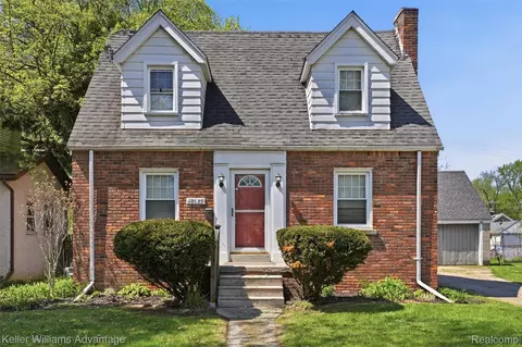 18689 Five Points St, Redford, MI 48240
