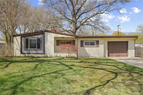 13744 Marvin St, Taylor, MI 48180