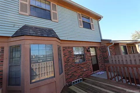 2131 Vine Way Dr #97, Canton, MI 48188