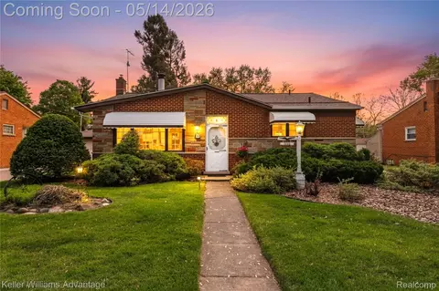 19726 Ingram St, Livonia, MI 48152