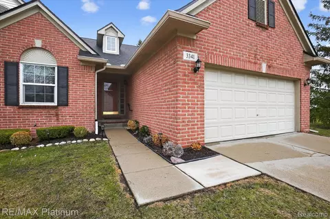 3341 Dewdrop, Genoa, MI 48843