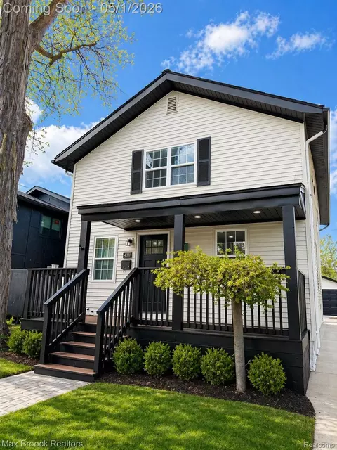 631 Humphrey Ave, Birmingham, MI 48009