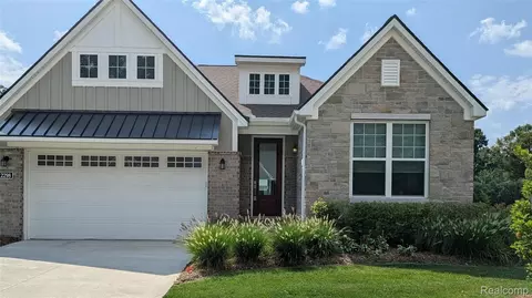 2298 Pondview Ln, Troy, MI 48085