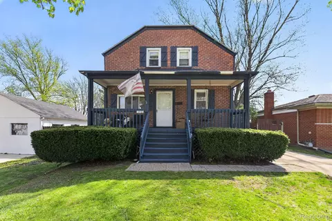 5918 Cardwell St, Garden City, MI 48135