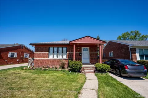 24628 Currier St, Dearborn Heights, MI 48125