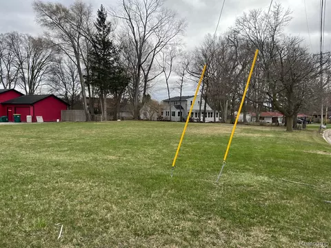 1436 E Pierson Rd, Flushing, MI 48433 photo 5