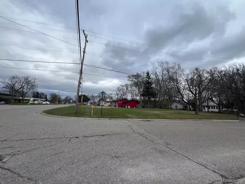 1436 E Pierson Rd, Flushing, MI 48433 photo 10