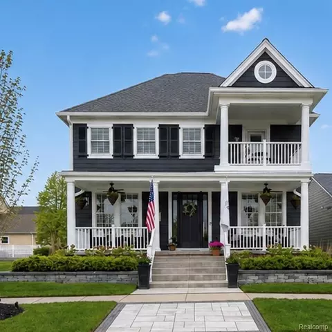 744 Constitution St, Canton, MI 48188