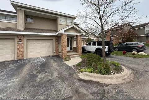 6677 Chimney Sweep, West Bloomfield, MI 48322