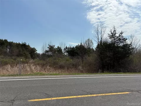 0001 Vincent Rd, Clyde, MI 48049