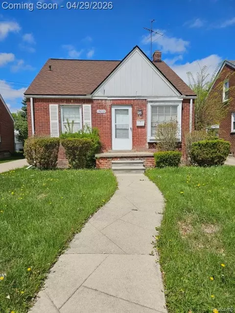 15605 Veronica Ave, Eastpointe, MI 48021